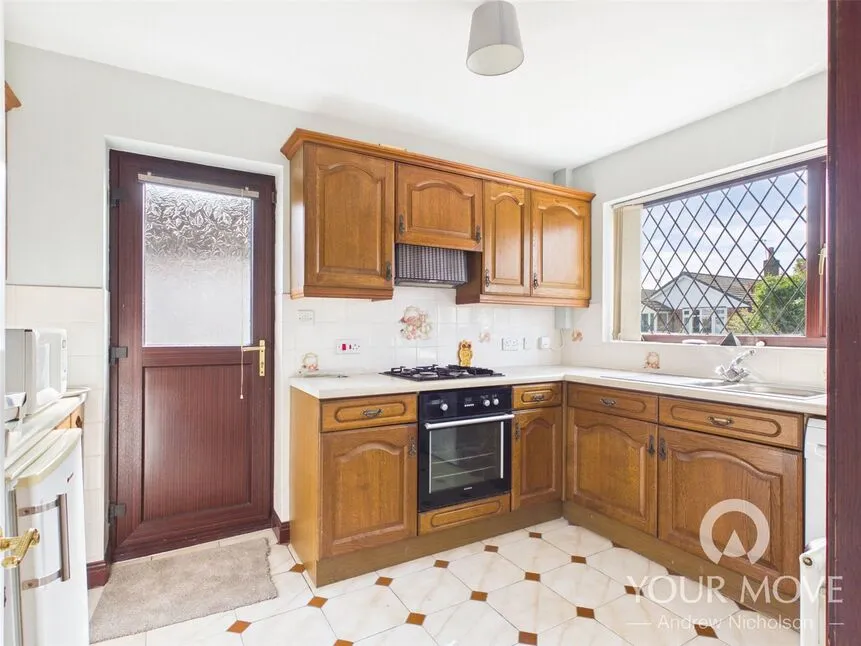 Fairview Avenue, Weston, Cheshire, CW2, photo 6