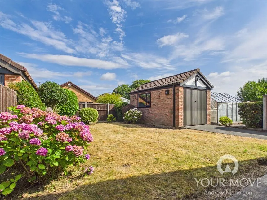 Fairview Avenue, Weston, Cheshire, CW2, photo 3