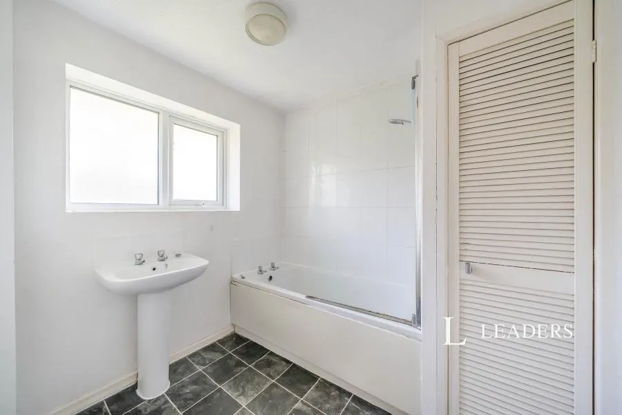 Armstrong Close, Birchwood, WA3, photo 12