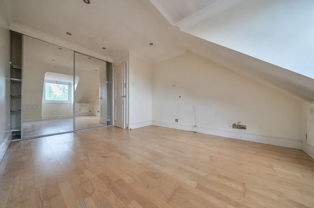 French Apartments Lansdowne Road, Purley CR8 2PJ, photo 6