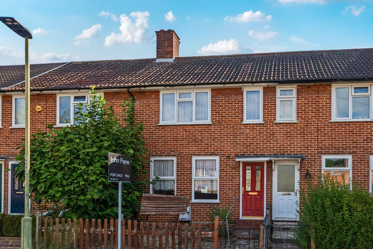 2 bed house for sale, Beaconsfield Road, SE9