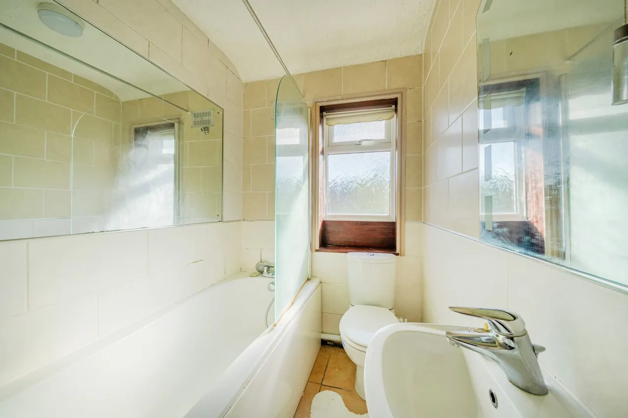 Beaconsfield Road, SE9, photo 10