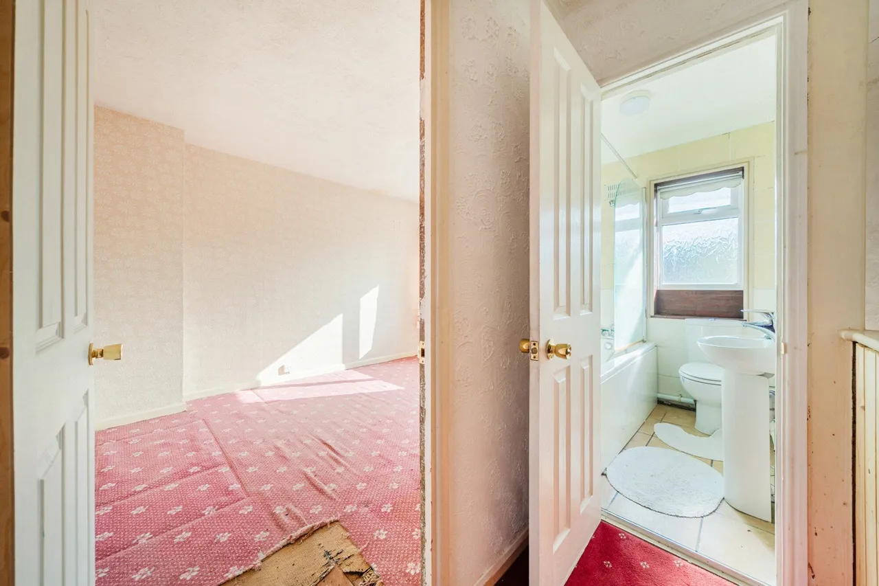Beaconsfield Road, SE9, photo 9