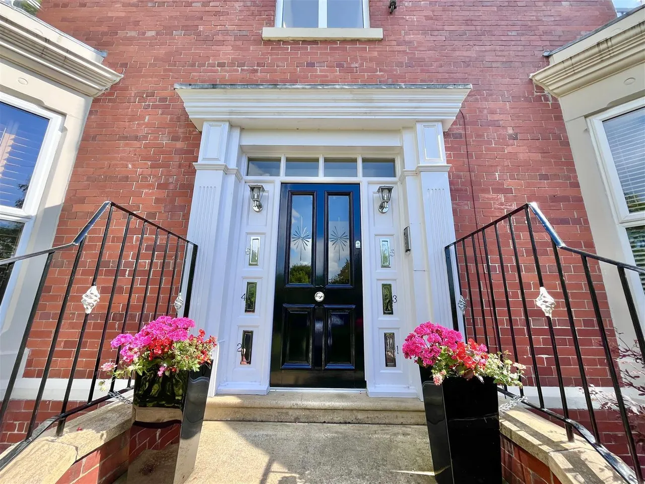 Wilmslow Road, Alderley Edge, SK9, photo 5
