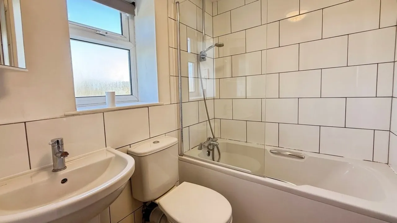 St Marys Lane, Dilton Marsh, photo 12