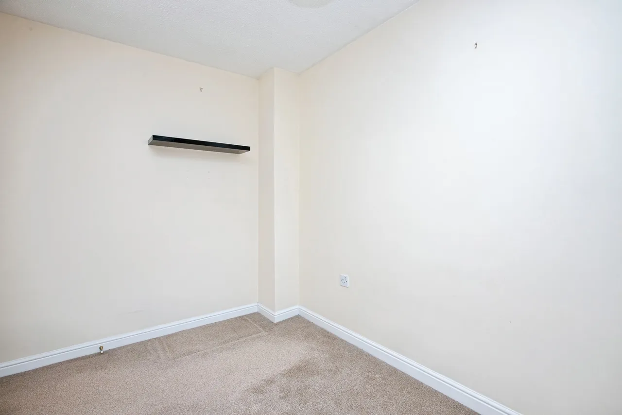 All Saints Court, Huthwaite, NG17, photo 11