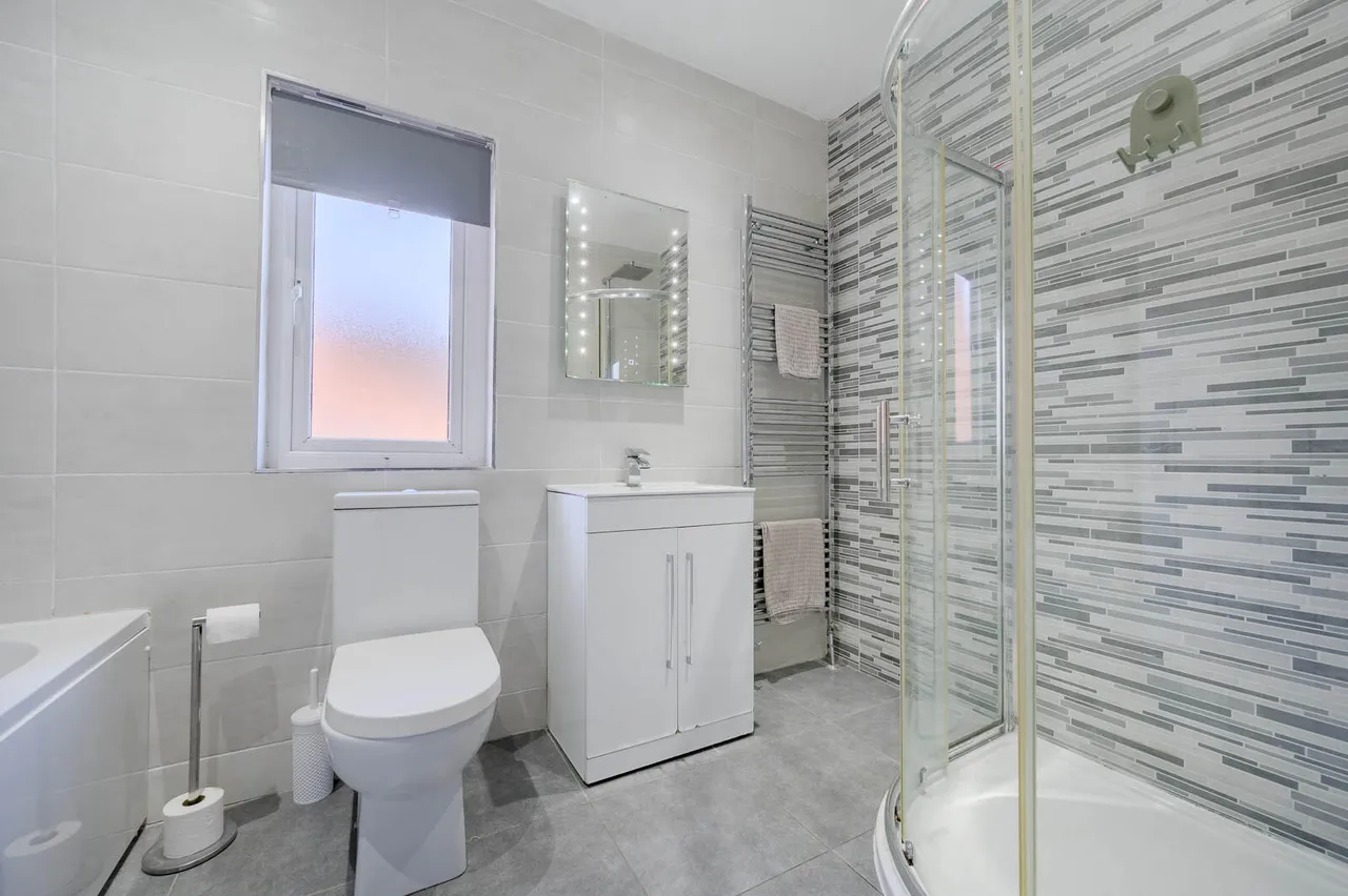 Kilhorne Gardens, belfast, BT5, photo 23