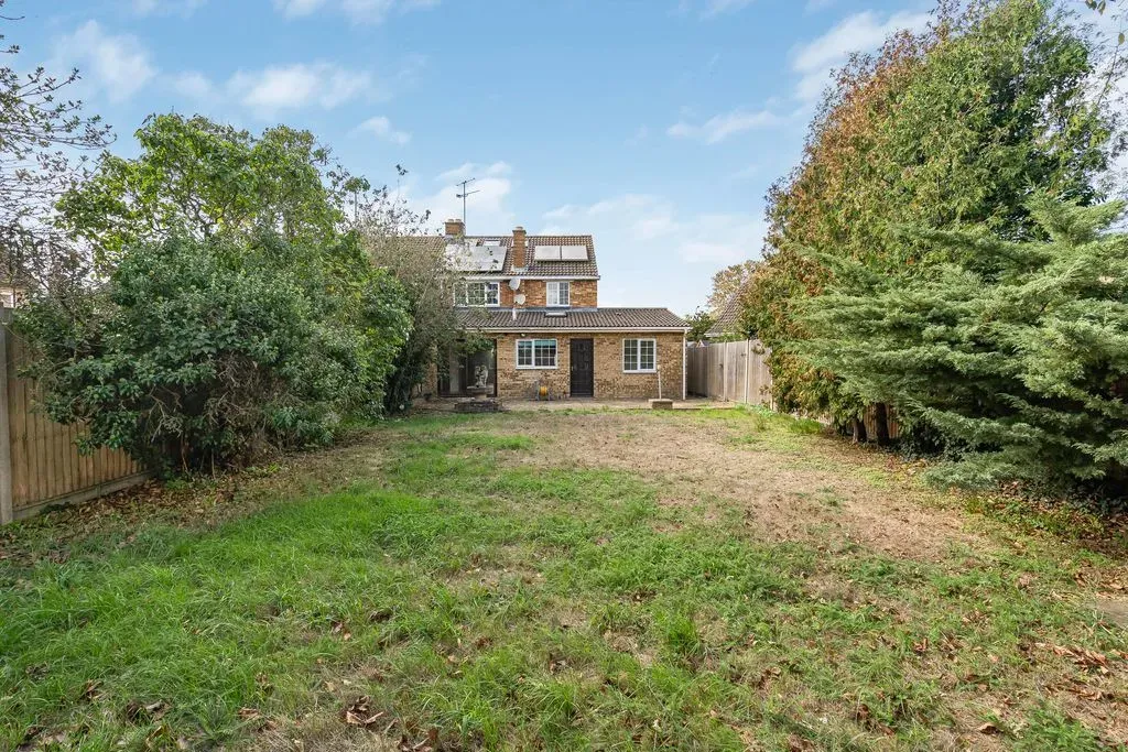 Manor Road, Bletchley, Milton Keynes, Buckinghamshire, MK2 2HP, photo 5