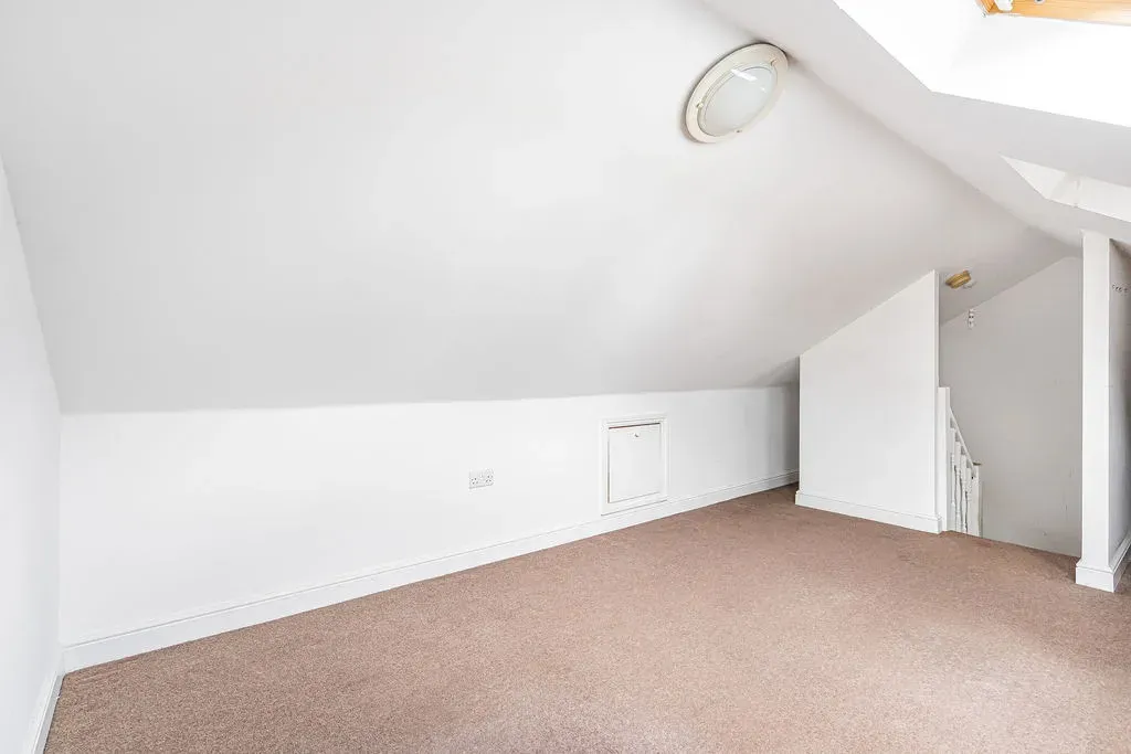 Manor Road, Bletchley, Milton Keynes, Buckinghamshire, MK2 2HP, photo 7