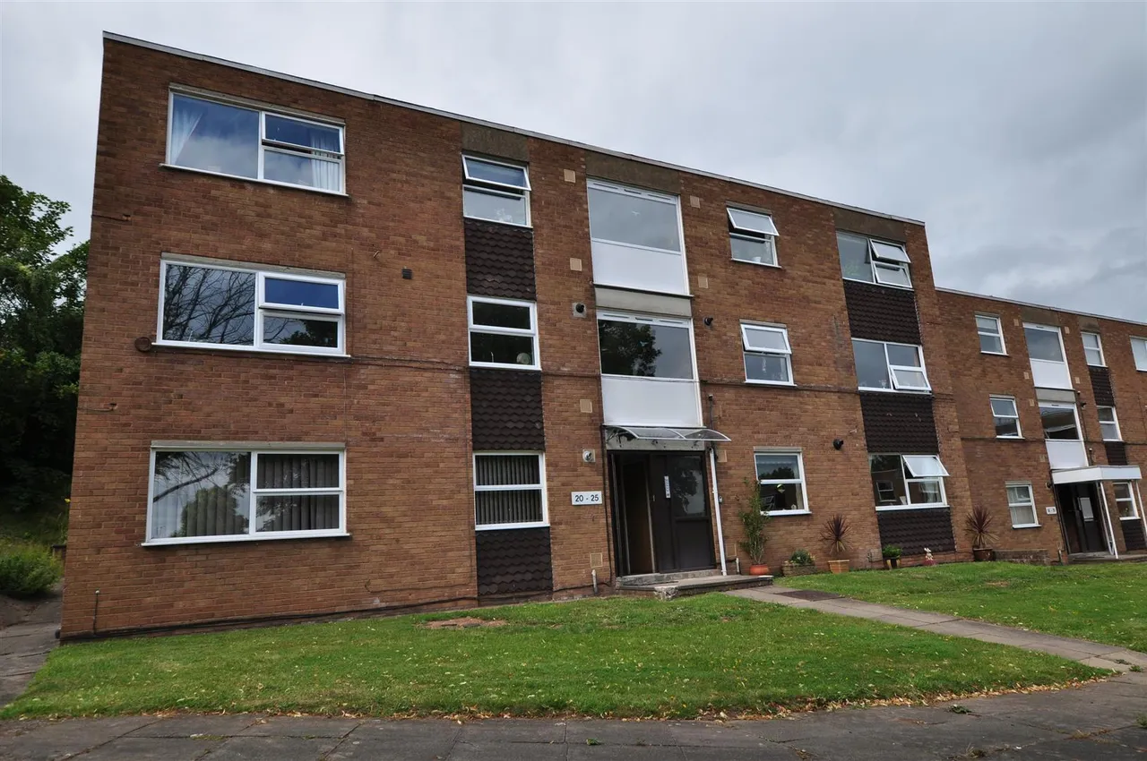 2 bed flat to rent, Osborne Road, WR14