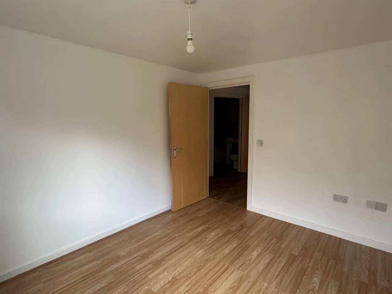 Staverton Grove, Broughton, MK10, photo 13