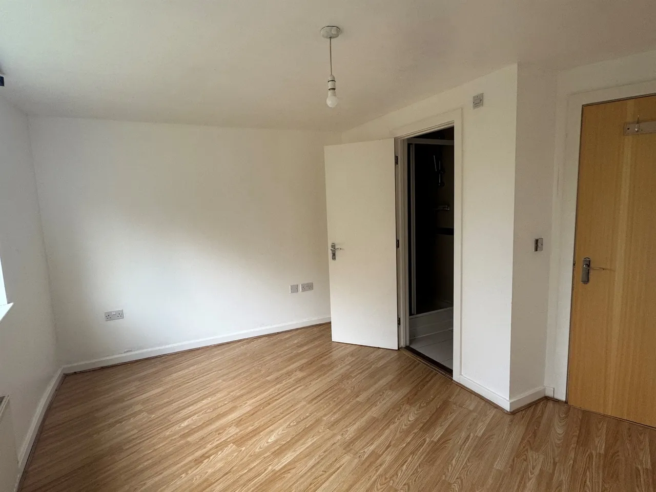 Staverton Grove, Broughton, MK10, photo 11