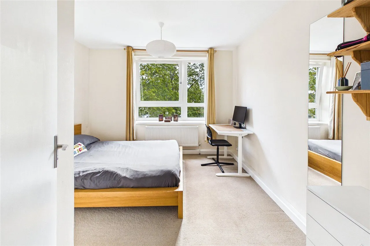 Lanercost Close, London, SW2, photo 9
