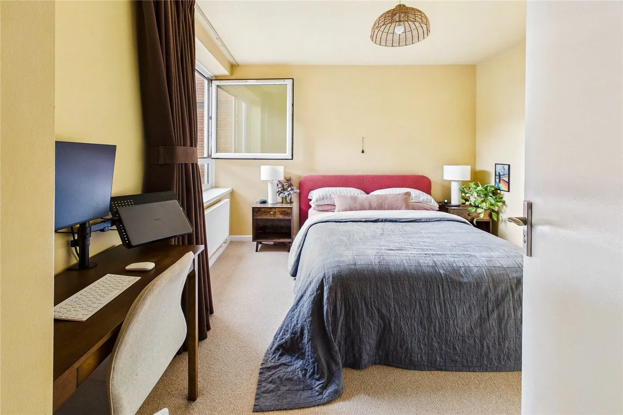 Lanercost Close, London, SW2, photo 12
