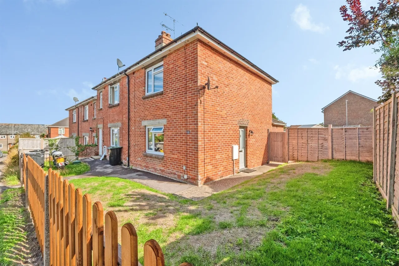 2 bed house for sale, Wilson Road, Dorchester, DT1