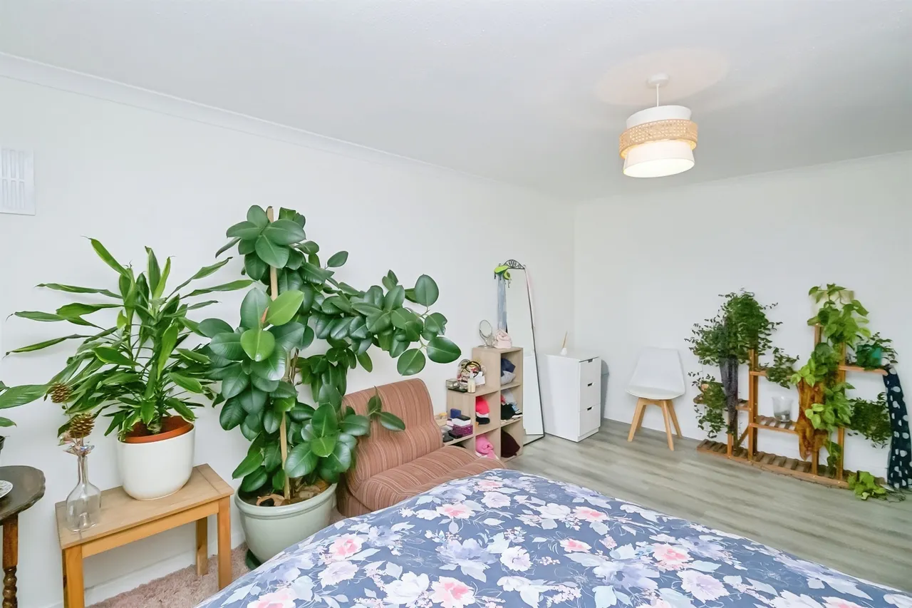 Owens Close, Barry, CF62, photo 12