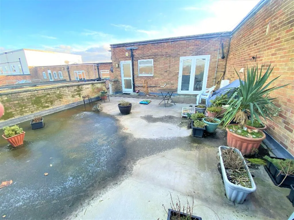 3 bed flat for sale — Greywell Road, Havant, PO9