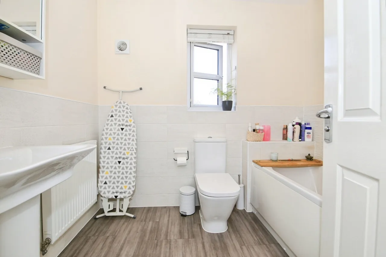 Sorrel Close, Hampton Vale, Peterborough, Cambridgeshire, PE7, photo 13