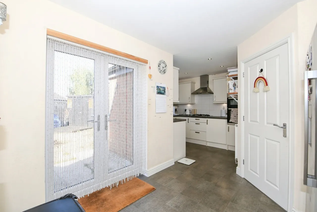 Sorrel Close, Hampton Vale, Peterborough, Cambridgeshire, PE7, photo 6