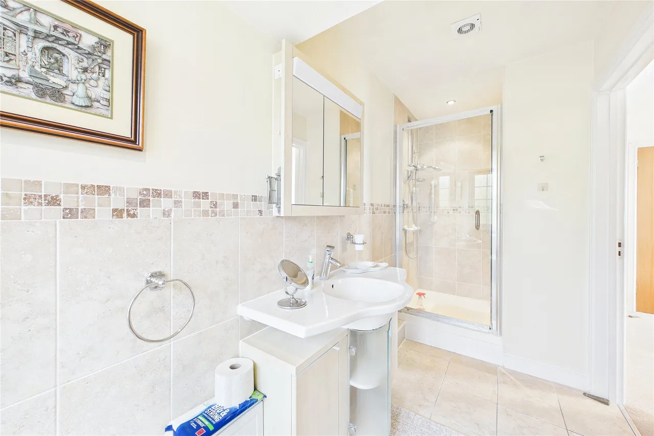 Wilson Way, Horsell, GU21, photo 15