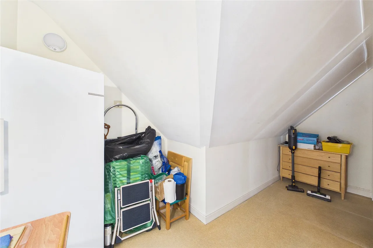 Wilson Way, Horsell, GU21, photo 16