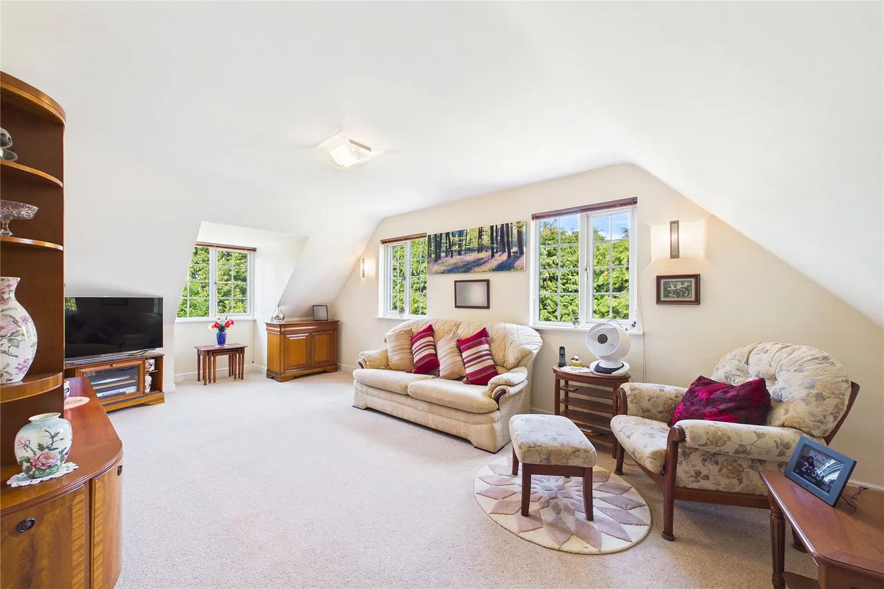 Wilson Way, Horsell, GU21, photo 4