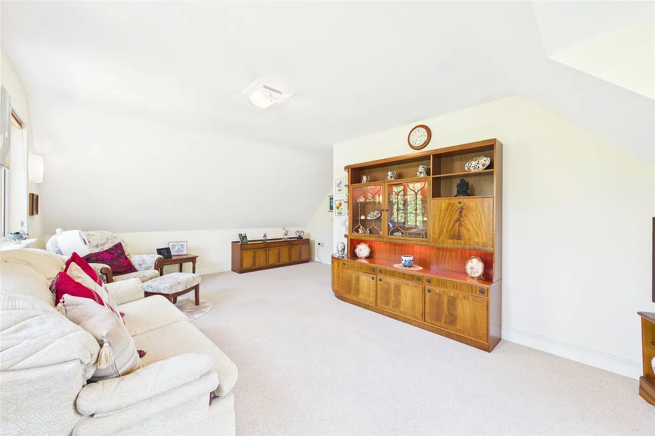 Wilson Way, Horsell, GU21, photo 2