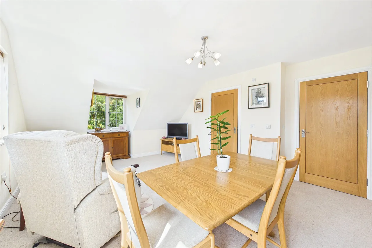 Wilson Way, Horsell, GU21, photo 5