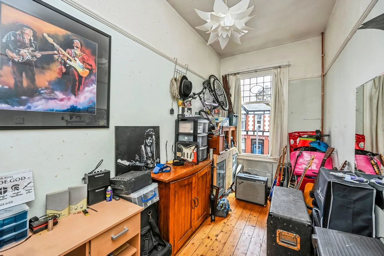 Horringford Road, Liverpool, L19, photo 13