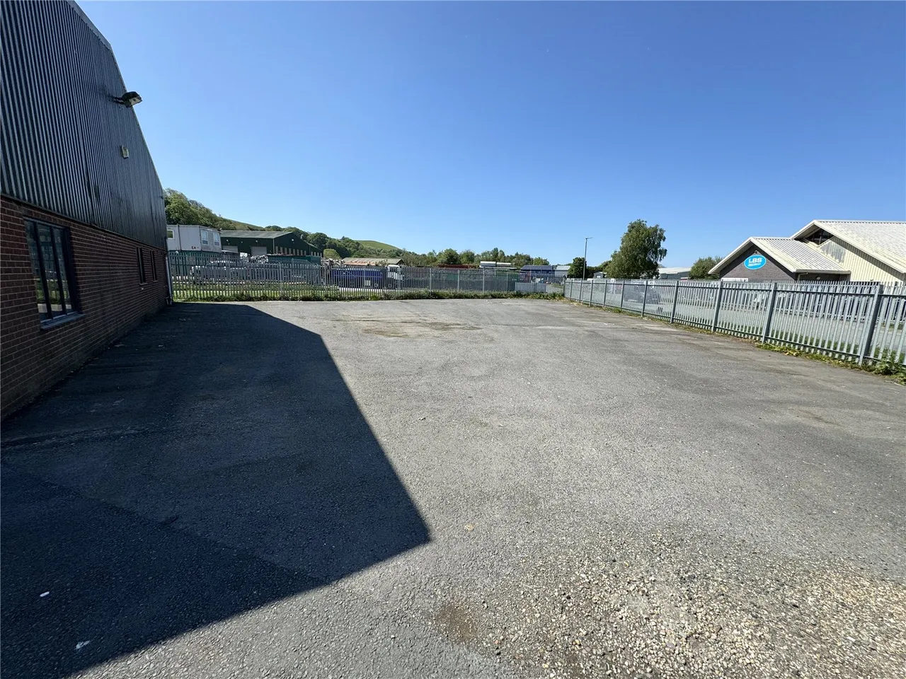 Glan Yr Afon Industrial Estate, Llanbadarn Fawr, photo 10