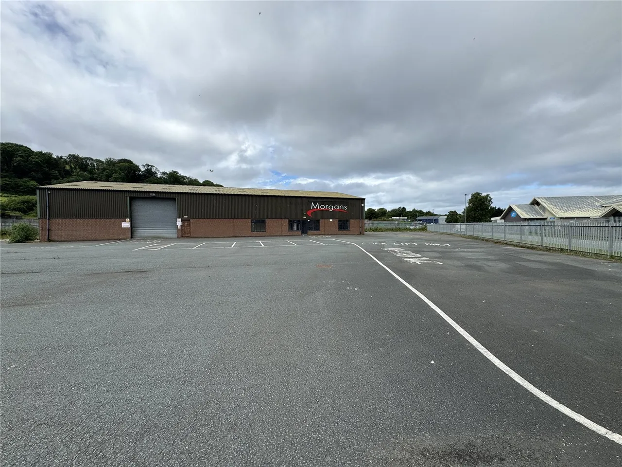 Glan Yr Afon Industrial Estate, Llanbadarn Fawr, photo 12