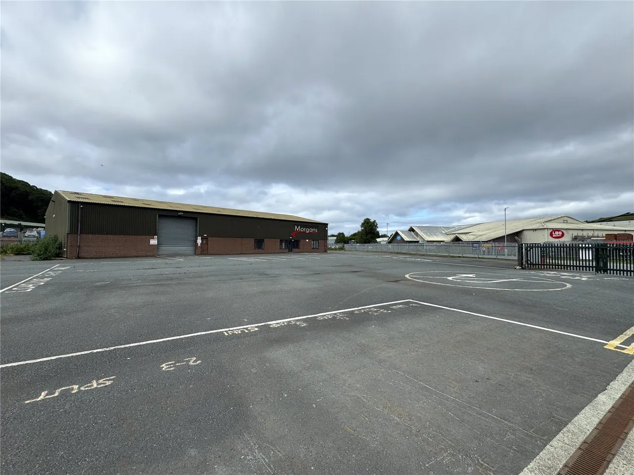 Glan Yr Afon Industrial Estate, Llanbadarn Fawr, photo 14