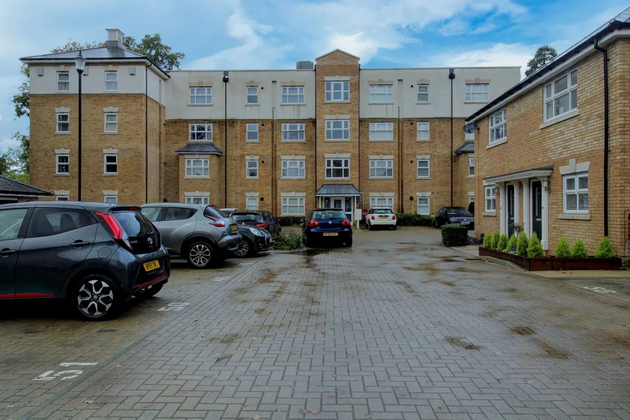 Timms Close, Horsham, RH12, photo 6