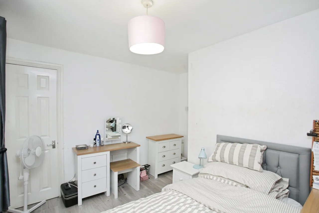 Edinburgh Road, NUNEATON, Warwickshire, CV10, photo 11