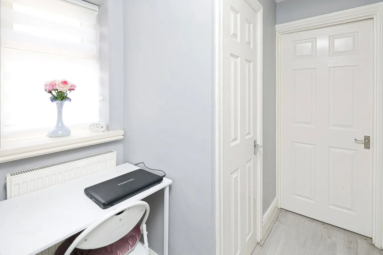 Edinburgh Road, NUNEATON, Warwickshire, CV10, photo 14