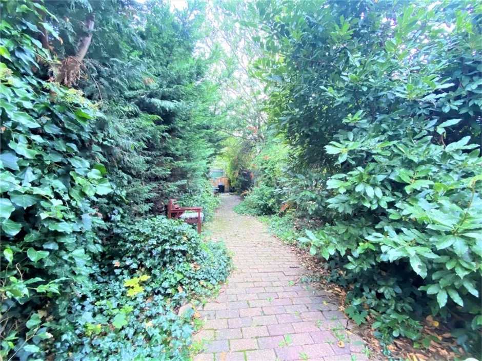 The Green, West Drayton, UB7, photo 2