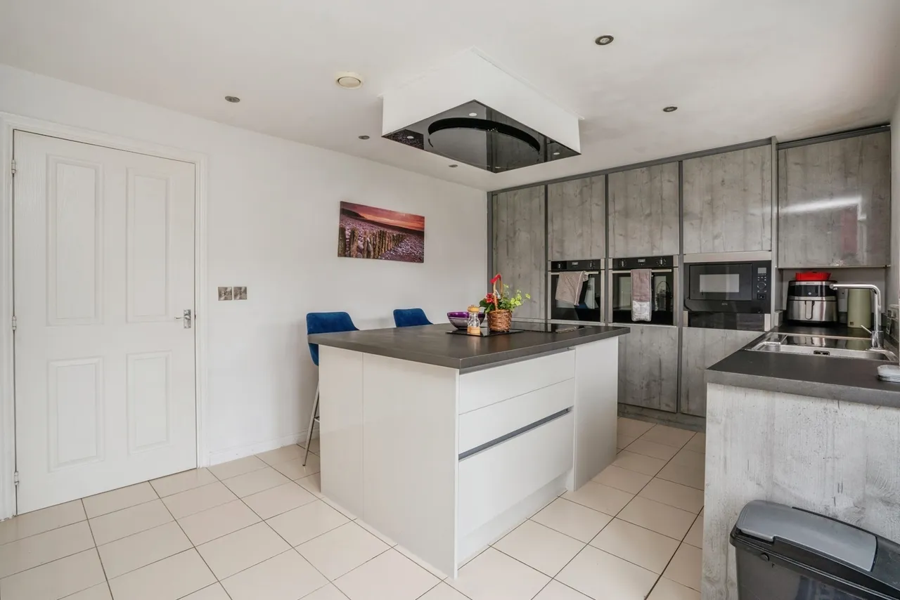 Darnel Crescent, Waterlooville, PO7, photo 2