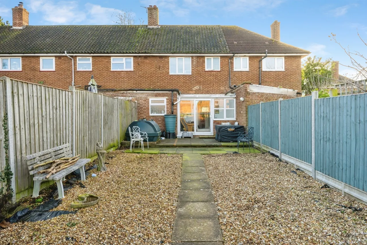 Alexander Close, Stewartby, MK43, photo 10