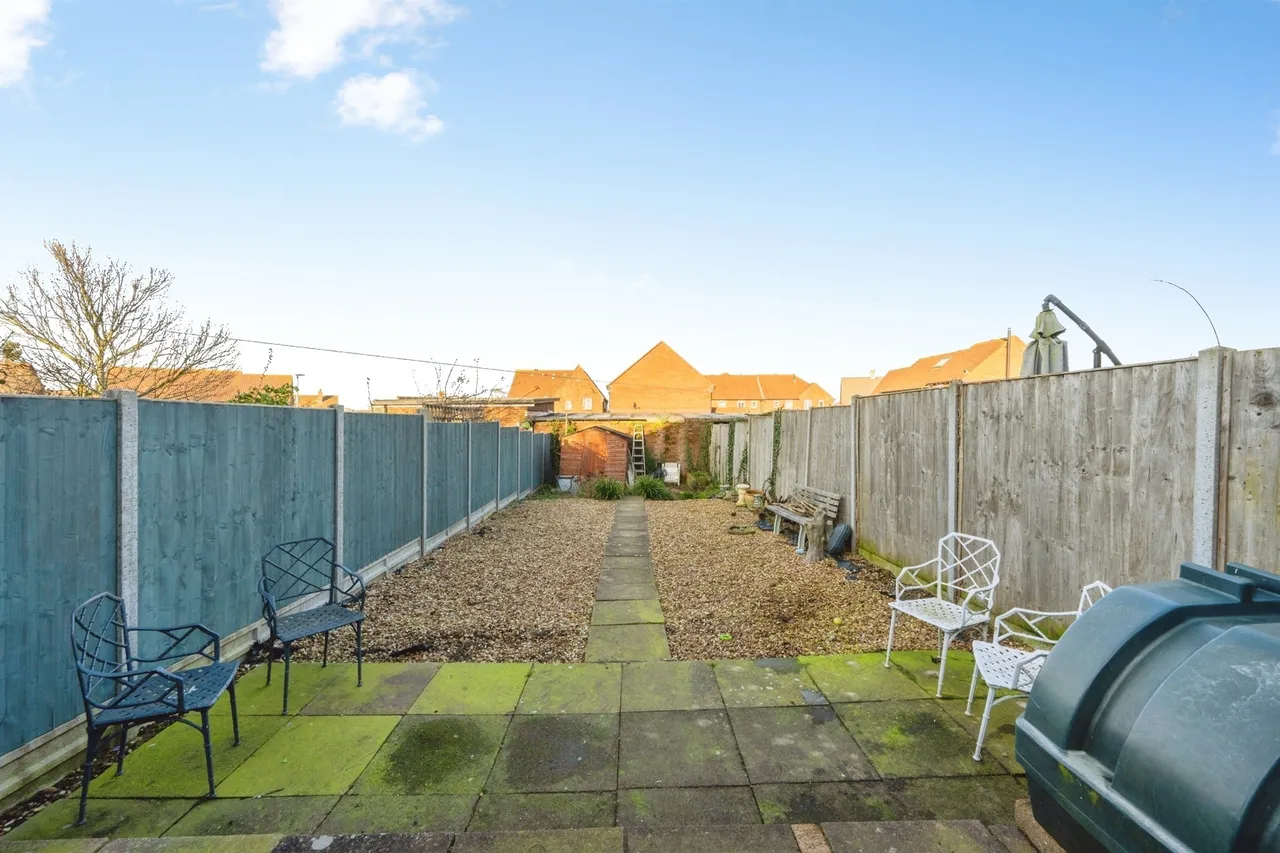 Alexander Close, Stewartby, MK43, photo 11