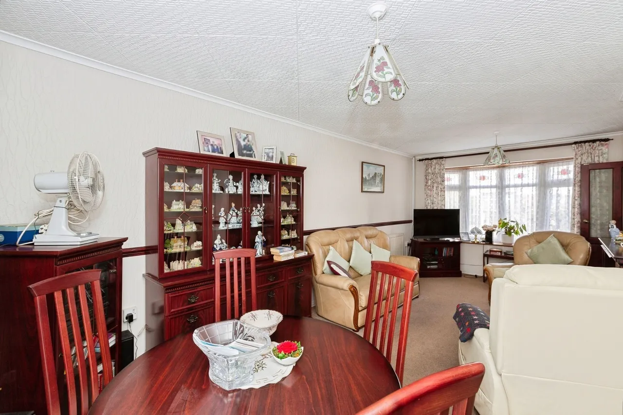 Chelmer Crescent, Barking, IG11, photo 5