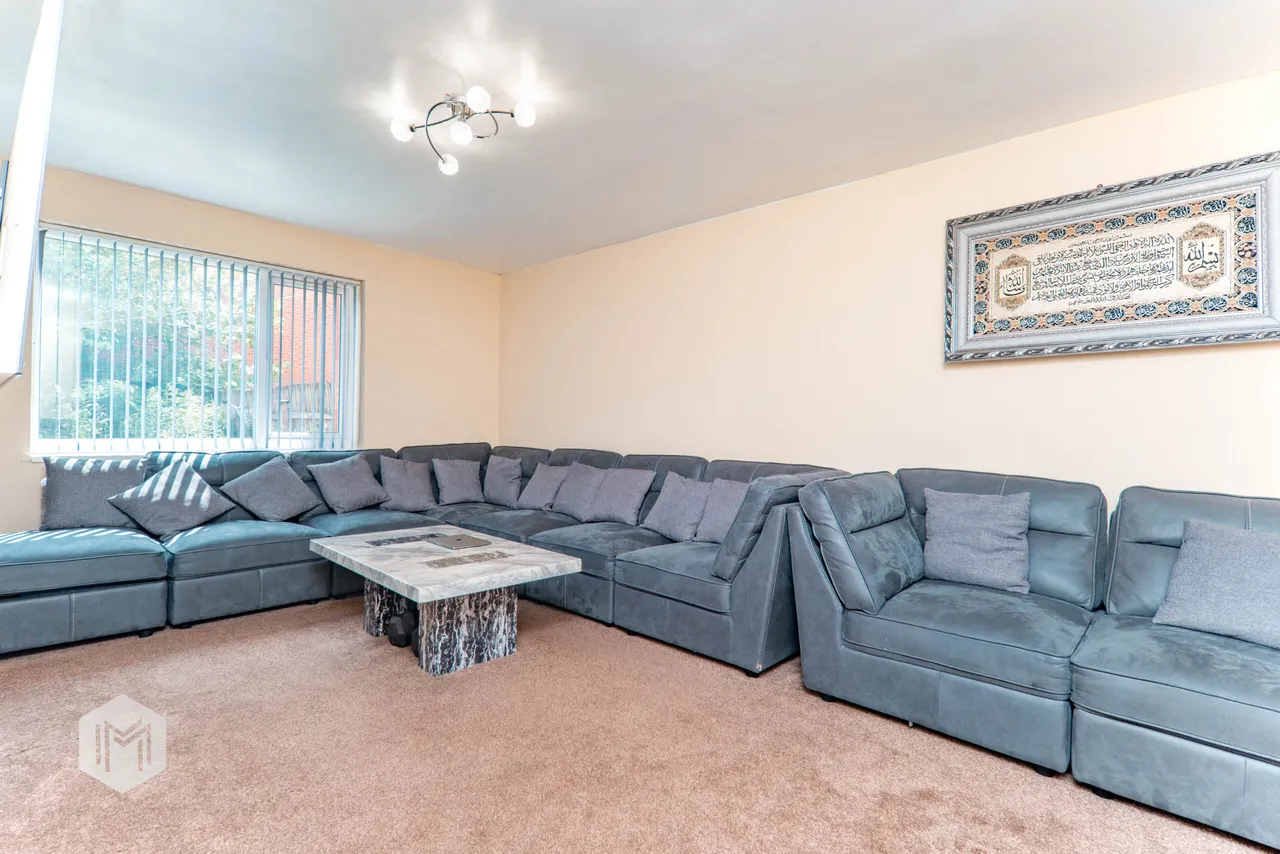 Eastham Avenue, Bury, BL9 5HL, photo 5