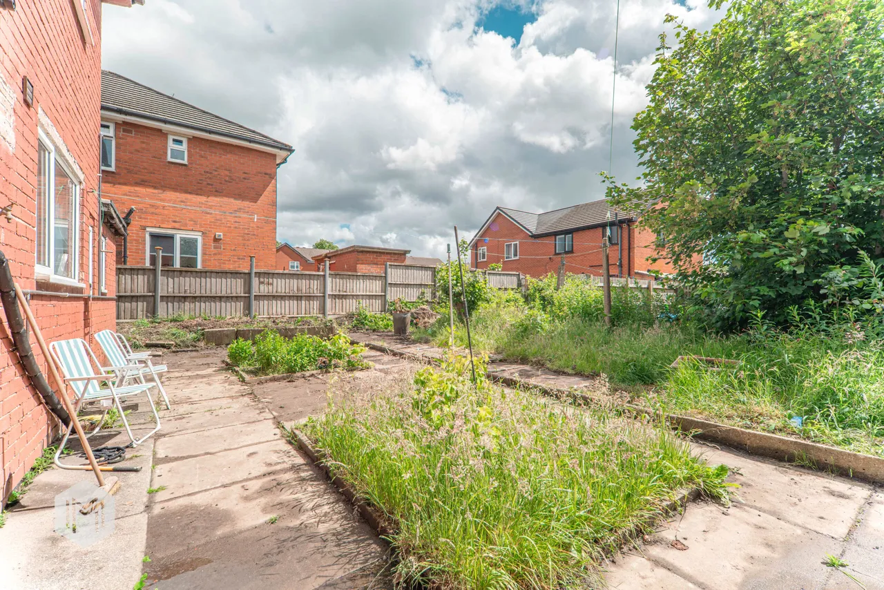 Eastham Avenue, Bury, BL9 5HL, photo 16