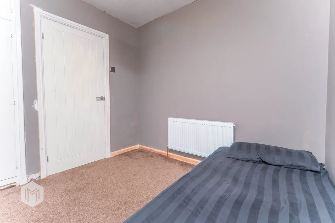Eastham Avenue, Bury, BL9 5HL, photo 14