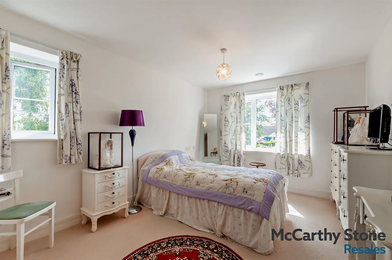 Manley Close, Whitfield, CT16, photo 7
