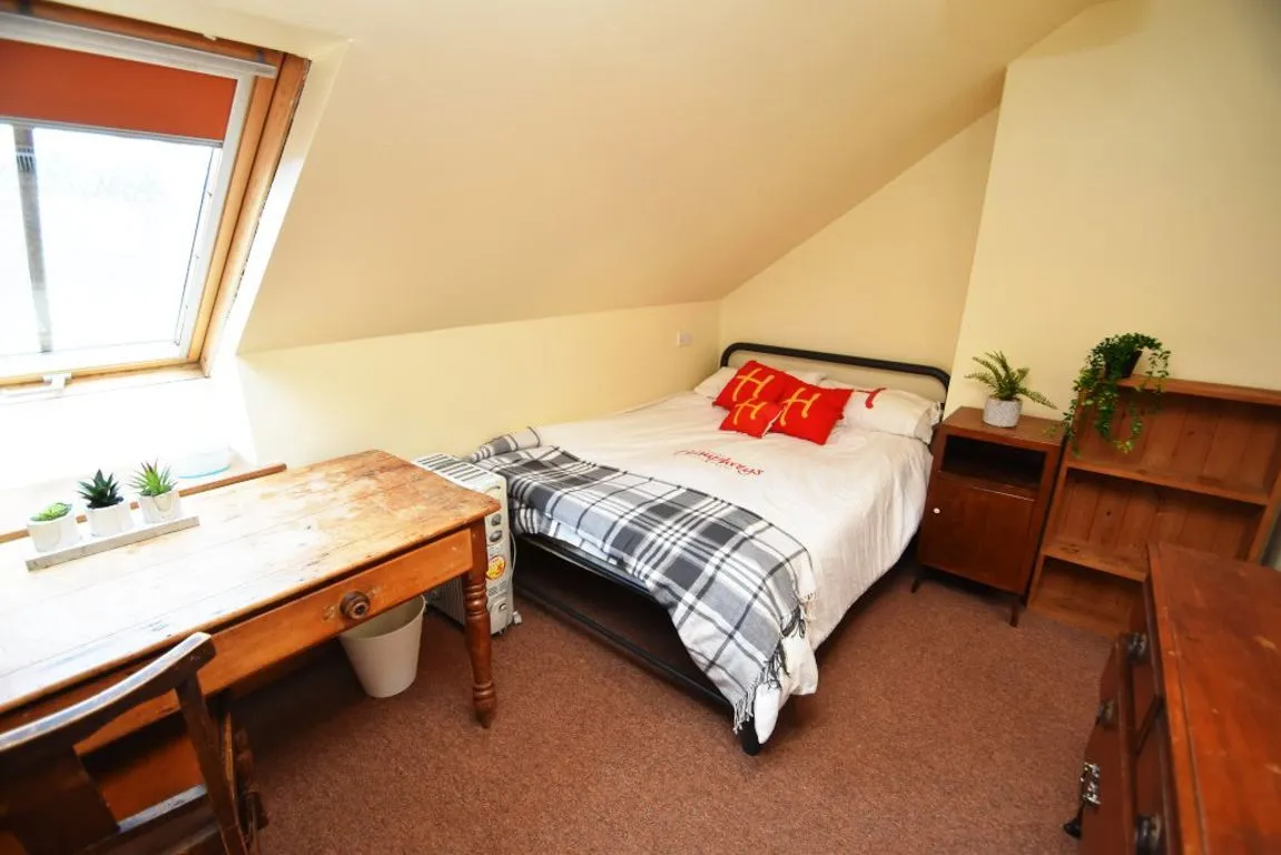 East Atherton Street, DH1, photo 9