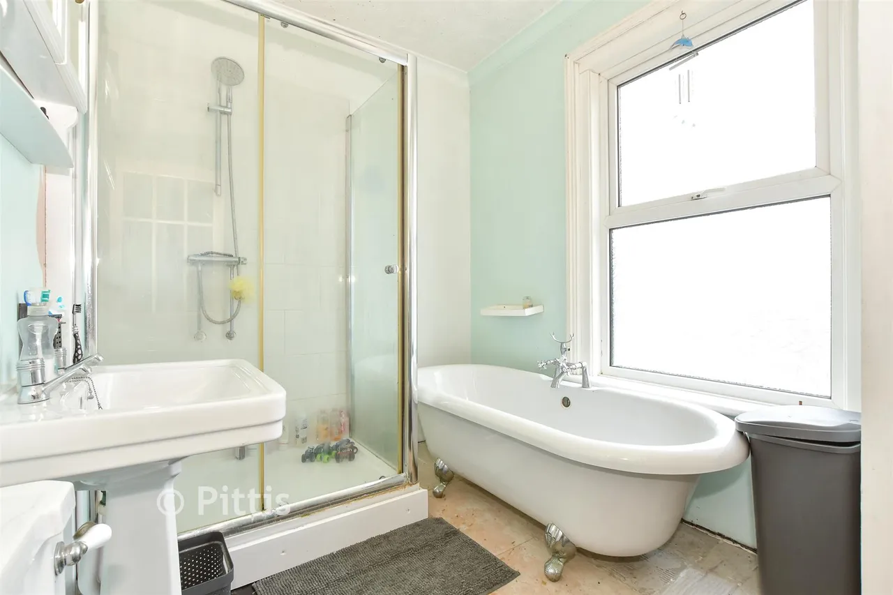 Daniel Street, Ryde, PO33, photo 9