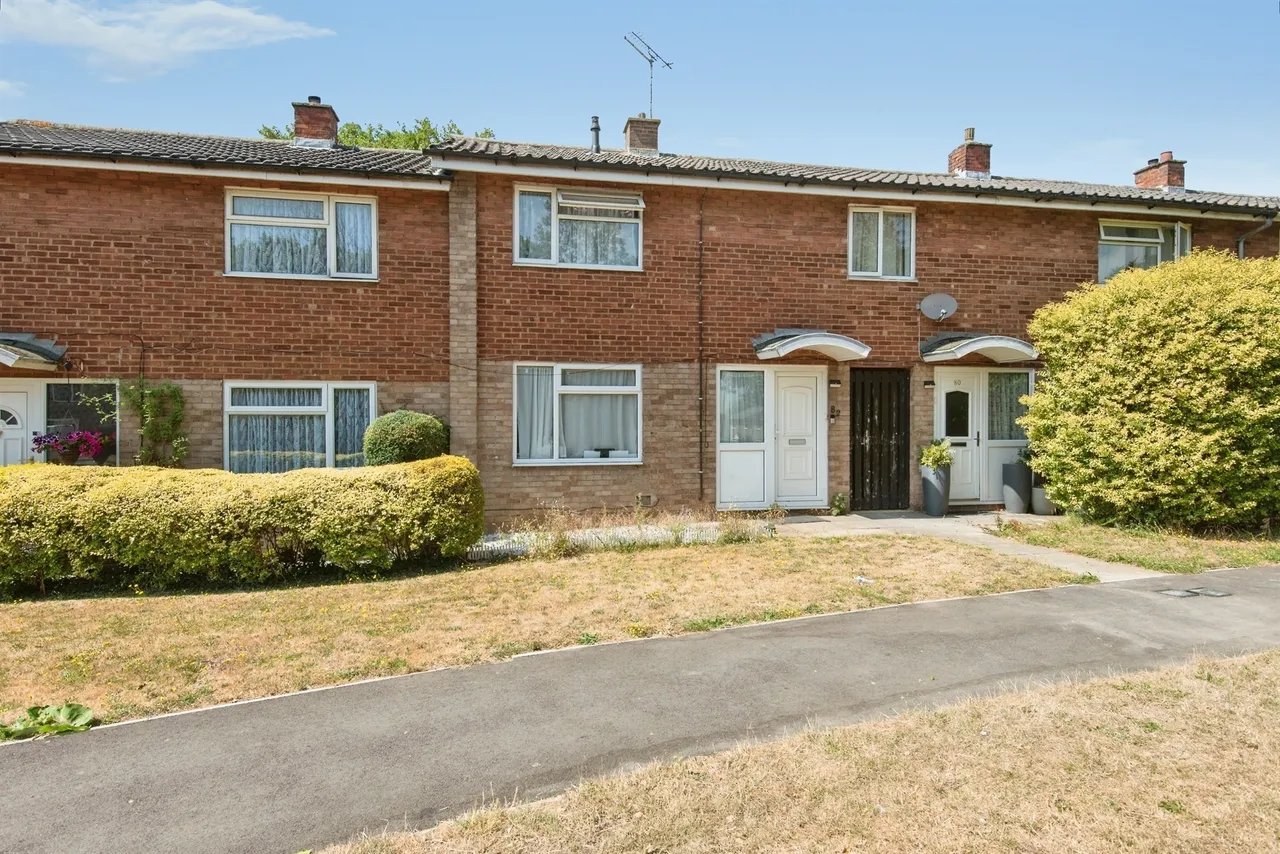 2 bed house for sale, Newton Road, Stevenage, SG2