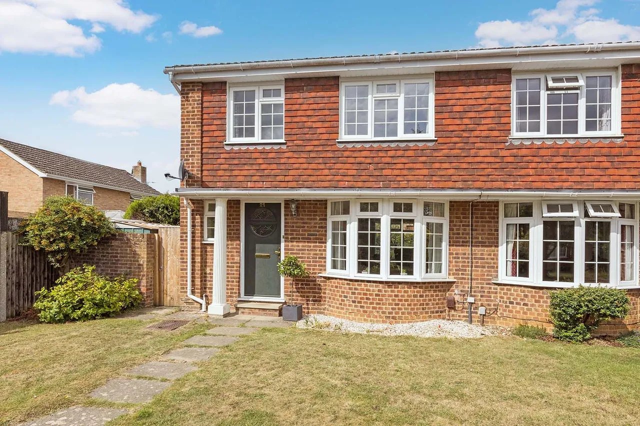 Brompton Drive, Cranbrook Drive, Maidenhead, Berkshire, photo 16