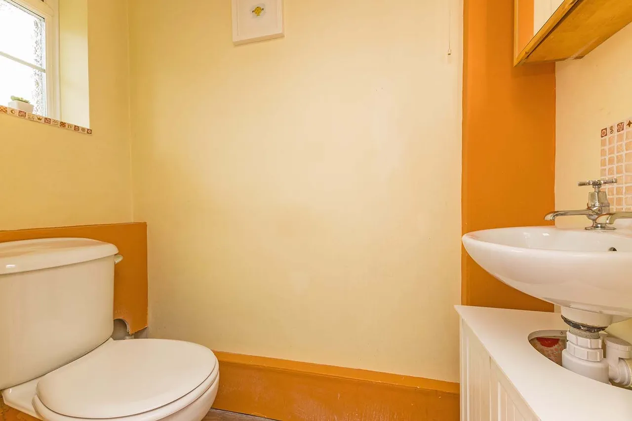 Brompton Drive, Cranbrook Drive, Maidenhead, Berkshire, photo 6