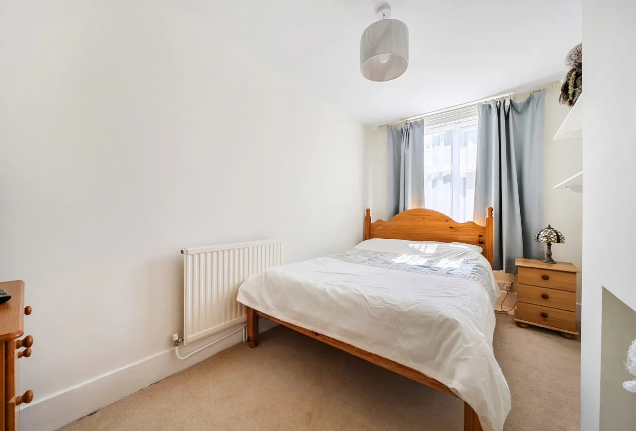 Lumley Road, Horley, RH6 7JF, photo 17